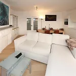 Awesome In With Wifi Apartment